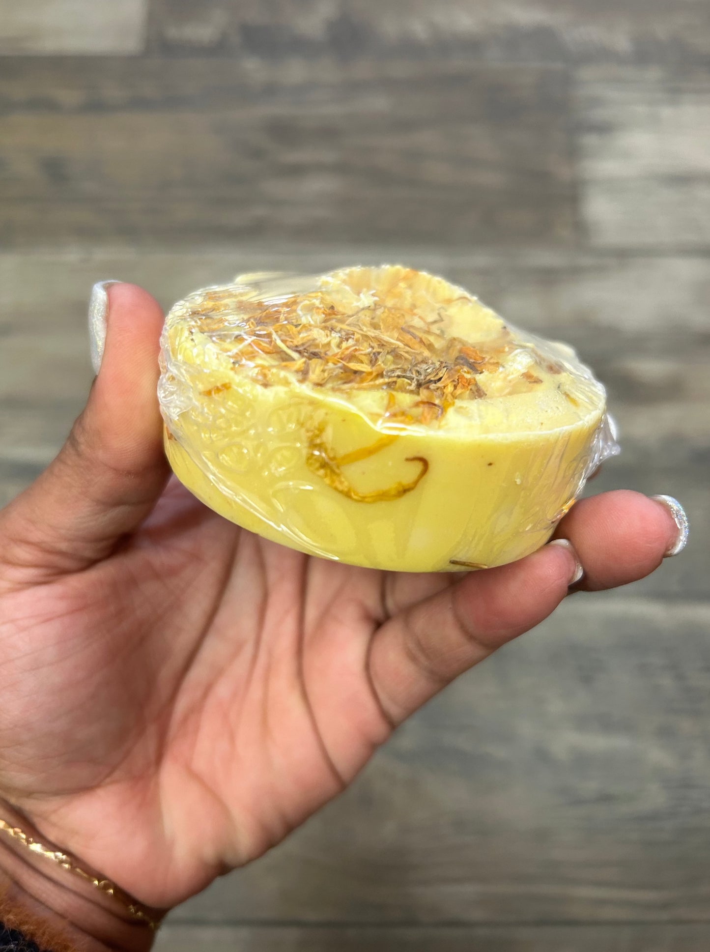 Turmeric Exfoliating Loofah | Bar Soap Health & Beauty AFRO HERBALIST