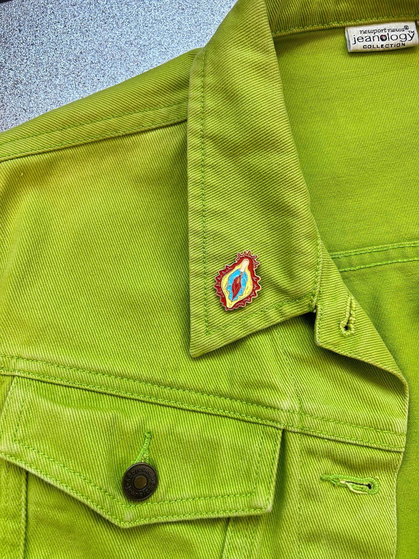 Vulva Mary | Enamel Pin pin The Peach Fuzz